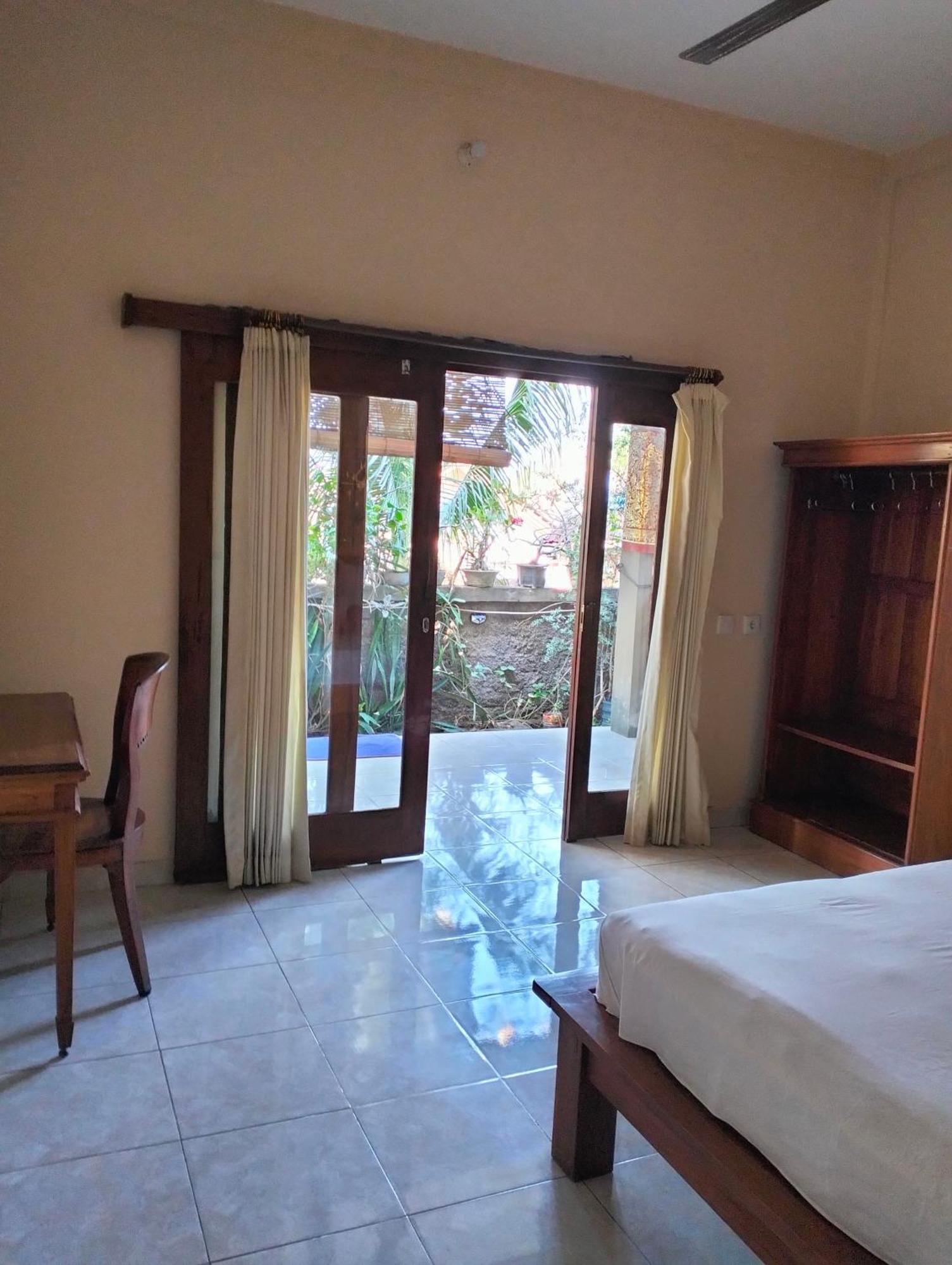 Dharma Yoga Homestay Dan Hostel Amed Екстериор снимка